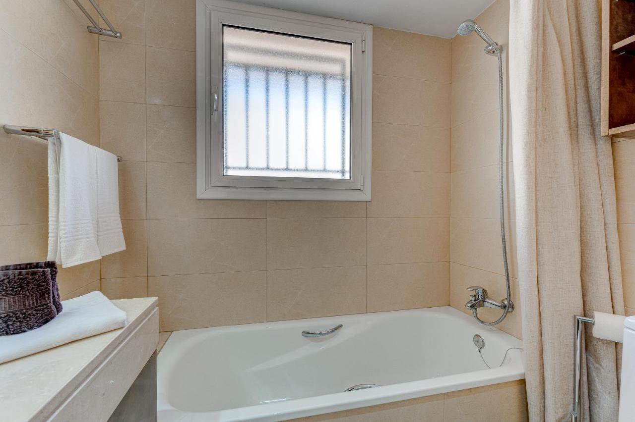 Modern Apartment With Large Terrasse, Bbq, Fast Wifi, 2 Pools Puerto de Santiago  Luaran gambar